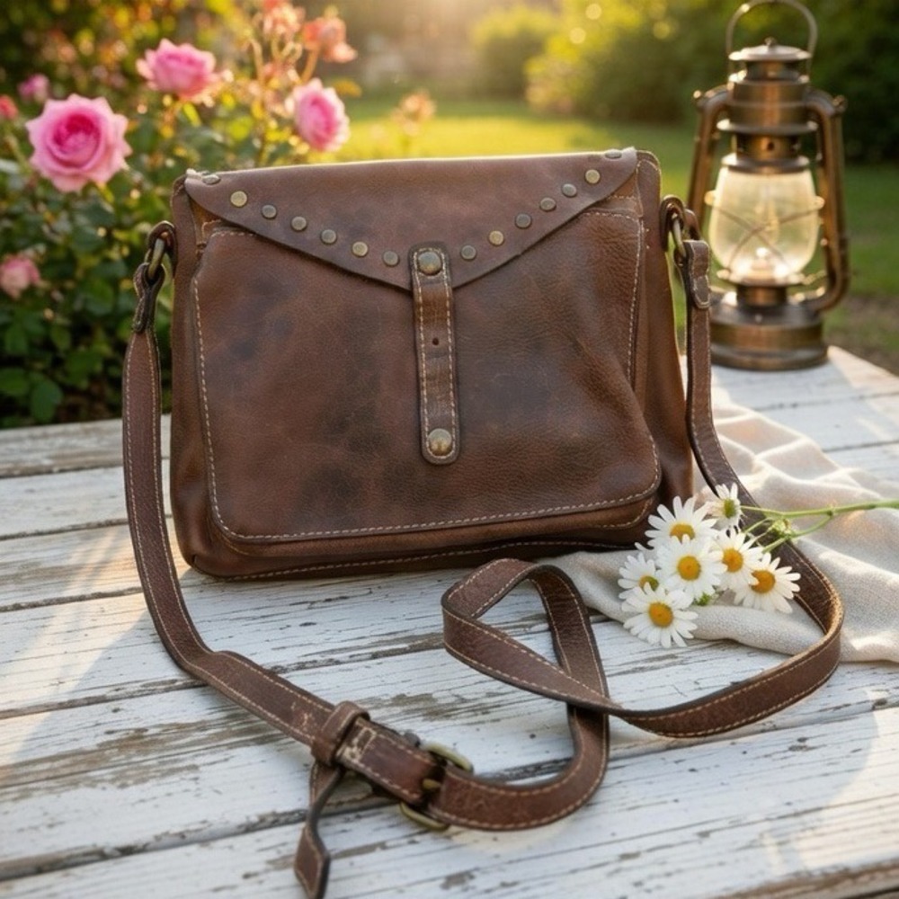 Patricia Nash Brown Distressed Leather‎ Studded Crossbody Bag Vintage Style